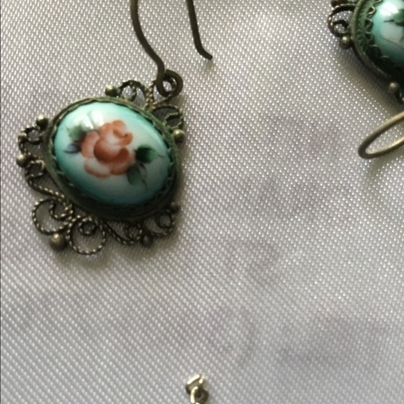 Sold-Sold-Sold - Picture 3 of 3